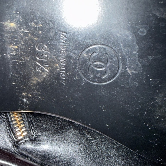 CHANEL Black Quilted Leather Boots with Gold Chain - Picture 8 of 9